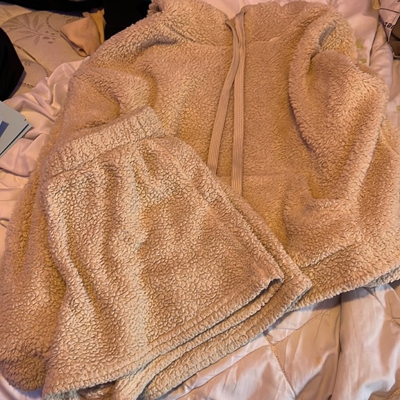 Pajama set - Picture 1 of 1